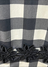 Load image into Gallery viewer, Vilagallo Black &amp; White Gingham Large Check Trousers