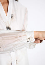 Load image into Gallery viewer, Bariloche Azogue Embroidered Shirt