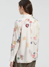 Load image into Gallery viewer, Vilagallo Love Stamp Shirt