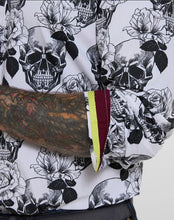 Load image into Gallery viewer, Joe Browns Monochrome Skull Print Shirt